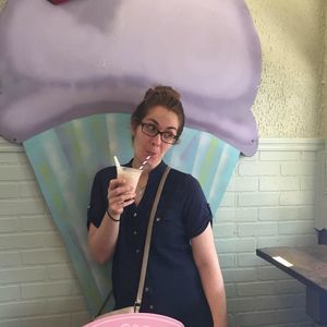 Meet your Posher, Maura